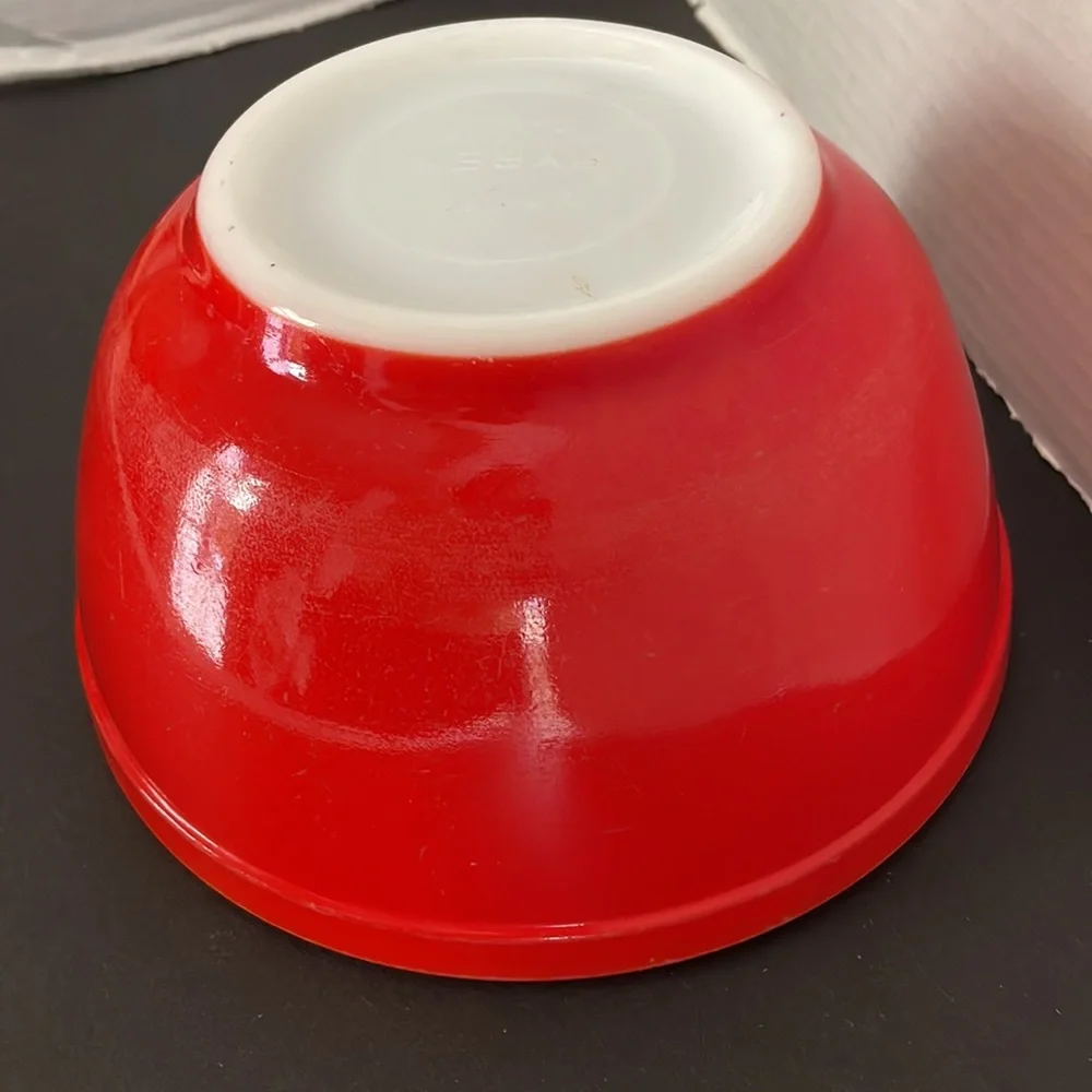 Vintage Pyrex Set 3 Primary Color Nesting Glass Mixing Bowls